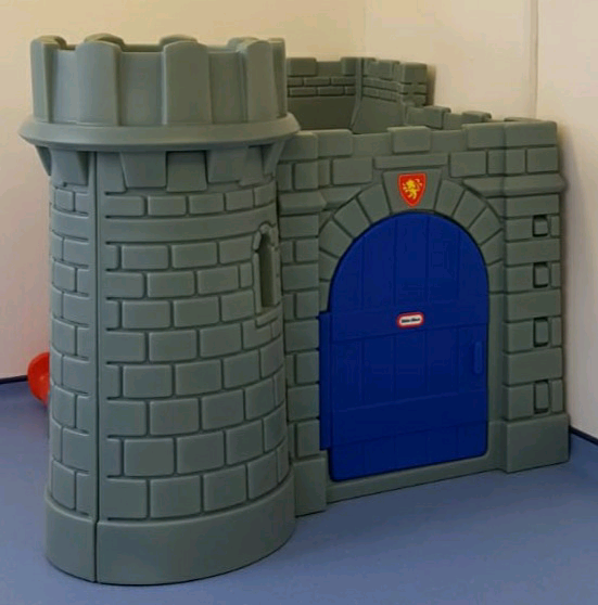 little tikes classic castle playhouse